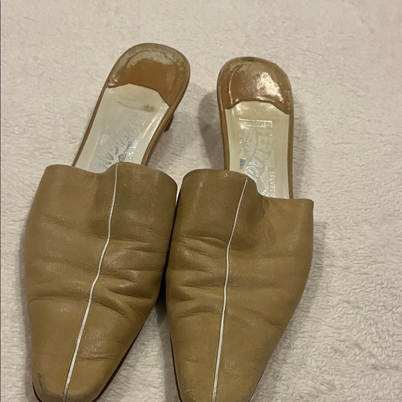 Salvatore Ferragamo Shoes - Salvatore Ferragamo Tan Leather Mules